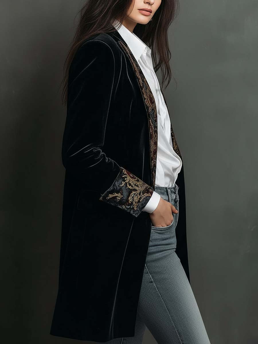Isolde | Black Baroque Print Slim-Fit Blazer