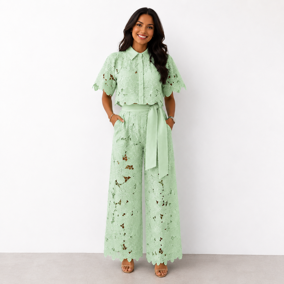 Arina | Floral Cut-Out Set