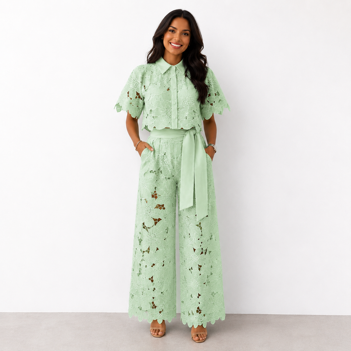 Arina | Floral Cut-Out Set