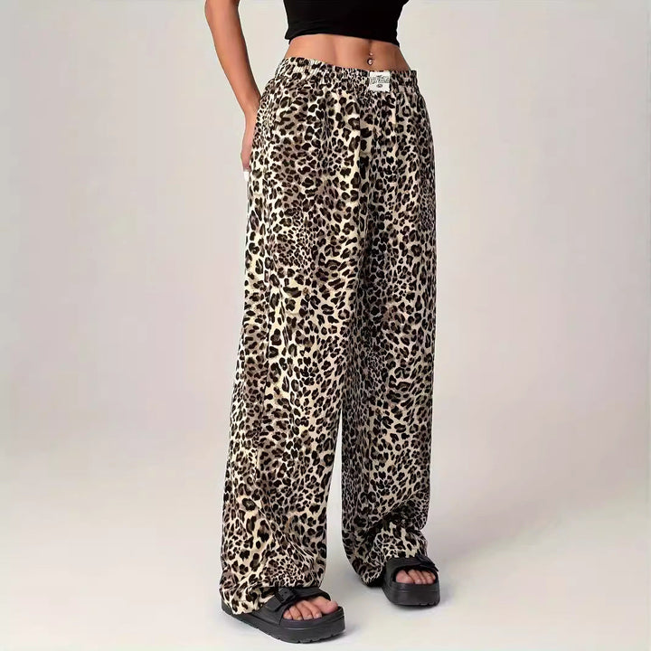 Colette | Comfy Straight-Leg Leopard Print Trousers
